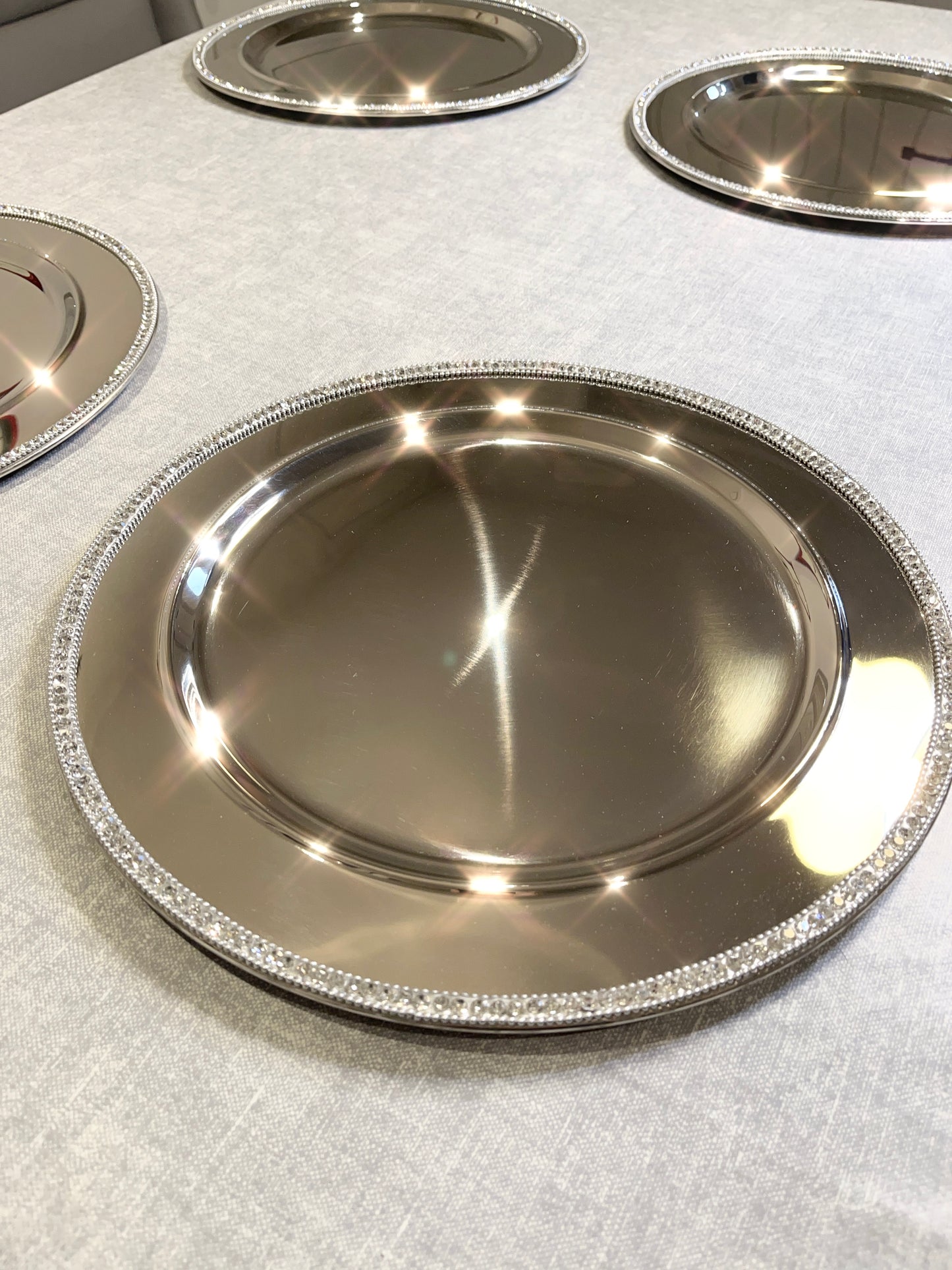 Crystal Edge Charger Plate