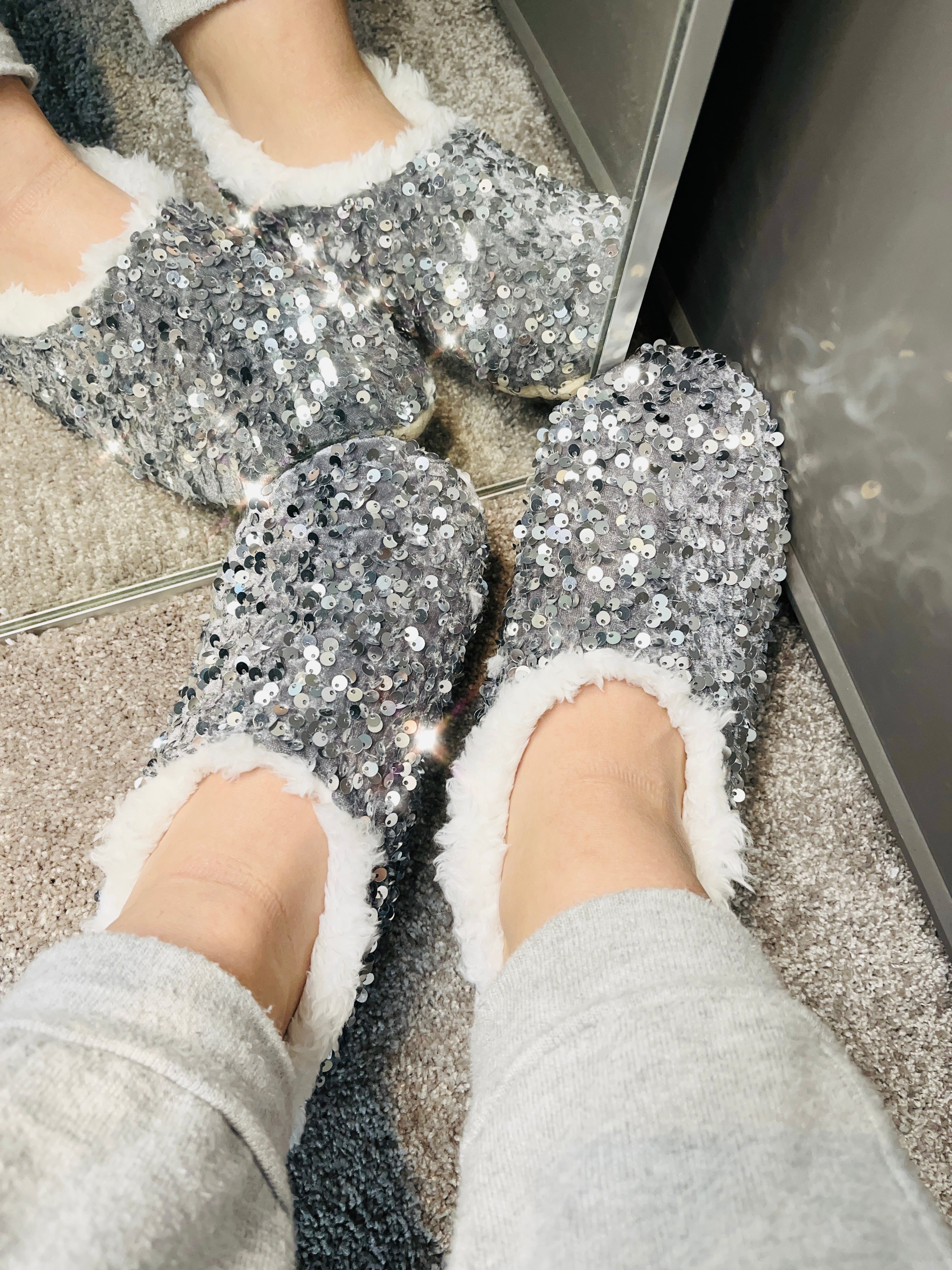 Sparkly on sale slippers womens